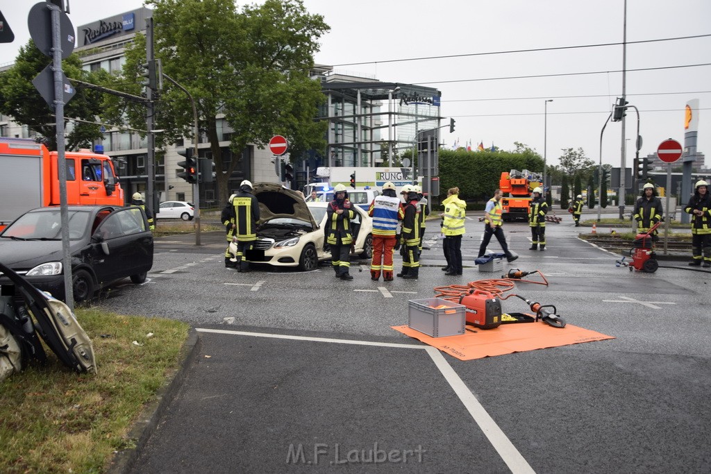 VU 3 Pkw Koeln Deutz Am Messekreisel P033.JPG - Miklos Laubert